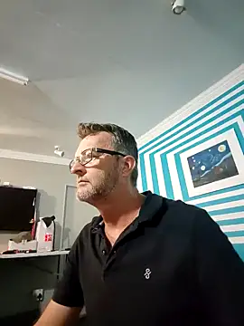 Snapshot of itsmeyes69 chatting on January 29, 2025, 8:35 pm itsmeyes69 online show from January 29, 2025, 8:35 pm