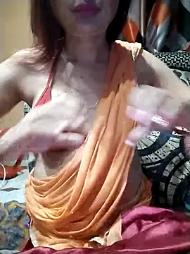 Snapshot of SANA-LEONI chatting on December 4, 2025, 1:54 pm SANA-LEONI online show from December 4, 2025, 1:54 pm