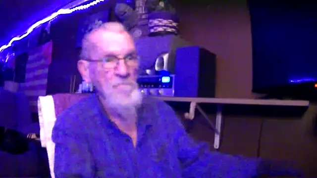 Aldick68 online show from November 28, 2025, 7:41 am