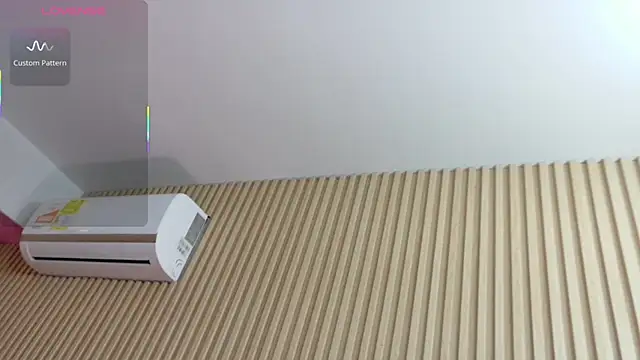 hotiergirl online show from October 31, 2025, 12:13 pm