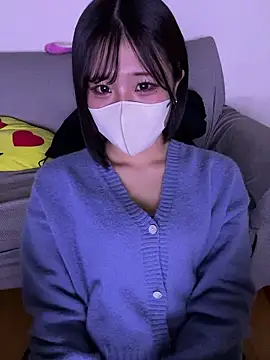 sakuchaaa 2525 online show from December 17, 2025, 2:11 pm