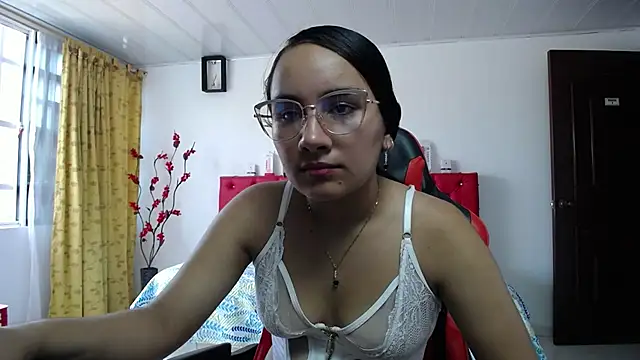 Maylin horny19 online show from March 23, 2026, 7:14 pm