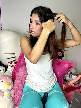 Snapshot of Selesumii chatting on September 19, 2025, 4:27 am Selesumii online show from September 19, 2025, 4:27 am