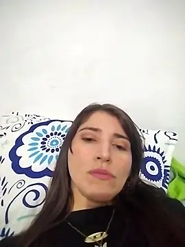 RubiSharqui  online show from April 18, 2026, 1:13 pm