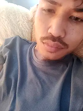 Snapshot of MysticalTylerAKXylo chatting on September 22, 2025, 4:40 am MysticalTylerAKXylo online show from September 22, 2025, 4:40 am