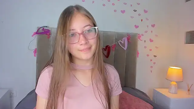 Snapshot of Dahlia_Rousse chatting on March 15, 2025, 7:59 pm Dahlia Rousse online show from March 15, 2025, 7:59 pm