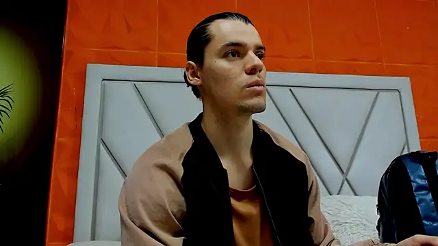 maxi styles online show from February 28, 2026, 11:21 am