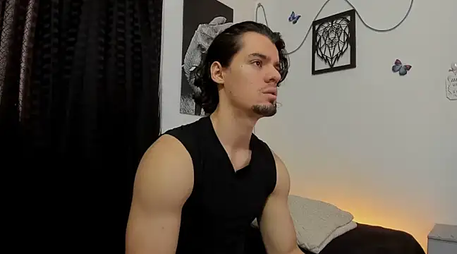 maxi styles online show from February 9, 2025, 6:16 pm