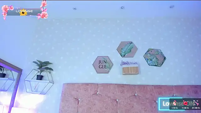 Elise-Leyton online show from March 17, 2025, 11:13 pm