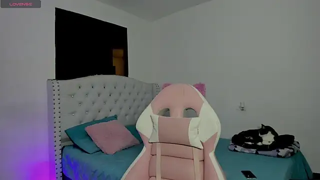 Alana ponsee online show from December 14, 2025, 4:08 am