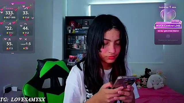 Lovelyamyy online show from June 3, 2026, 2:33 pm