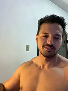 Lucasfit24 online show from March 20, 2025, 11:34 pm