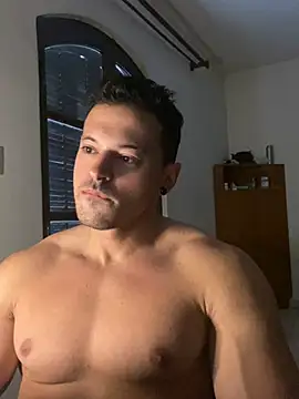 Lucasfit24 online show from March 5, 2025, 11:28 am