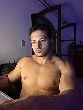 Lucasfit24 online show from March 11, 2025, 2:42 am