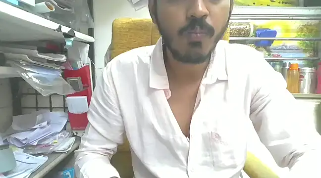 Snapshot of cute_modell chatting on February 14, 2025, 12:57 pm cute modell online show from February 14, 2025, 12:57 pm