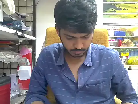 Snapshot of cute_modell chatting on November 10, 2025, 11:59 am cute modell online show from November 10, 2025, 11:59 am