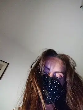 Akemi rossi online show from July 14, 2026, 8:37 pm