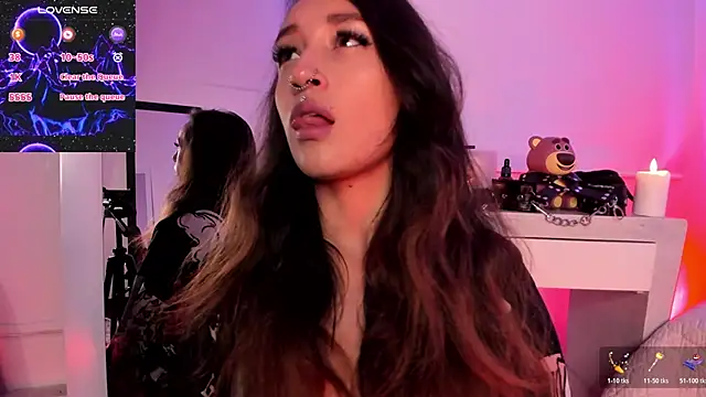 Snapshot of coral_jonesss chatting on December 1, 2025, 3:57 pm coral jonesss online show from December 1, 2025, 3:57 pm