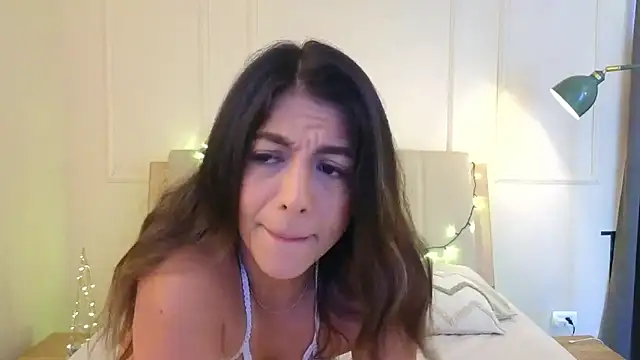 Snapshot of mr_danni chatting on November 16, 2025, 5:06 pm mr danni online show from November 16, 2025, 5:06 pm