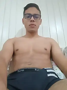 Snapshot of HornyTiger744 chatting on June 20, 2026, 12:43 pm HornyTiger744 online show from June 20, 2026, 12:43 pm