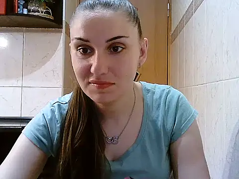 Snapshot of Yuliia30 chatting on May 26, 2026, 4:05 pm Yuliia30 online show from May 26, 2026, 4:05 pm