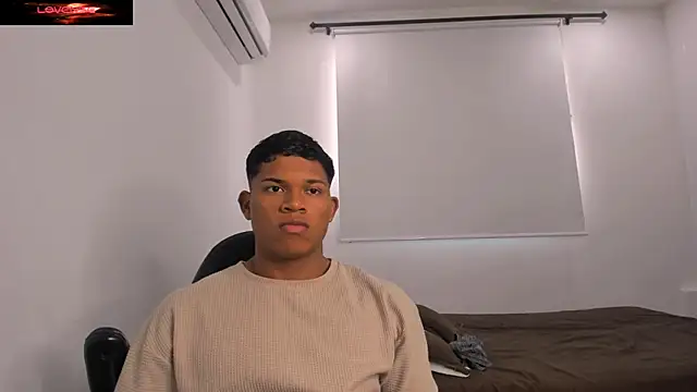 Snapshot of maxsteel177 chatting on January 28, 2025, 10:45 pm maxsteel177 online show from January 28, 2025, 10:45 pm