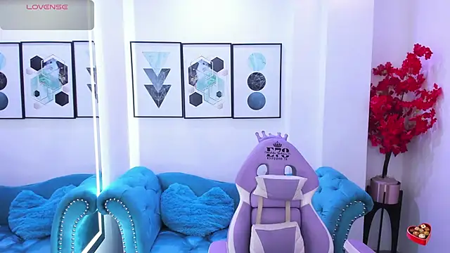 Akaza Hakuji  online show from March 2, 2026, 12:34 pm