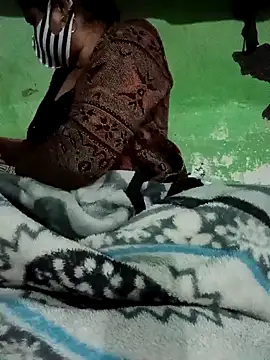 tanvi-cpl2 online show from January 14, 2025, 4:08 pm