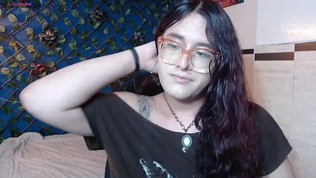 kathepickmanx online show from November 27, 2025, 4:57 am