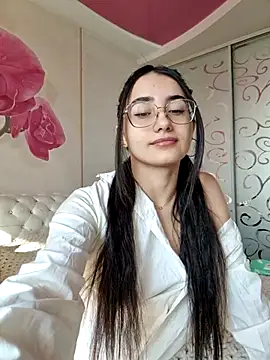 LittleX Angel online show from February 23, 2025, 5:34 am