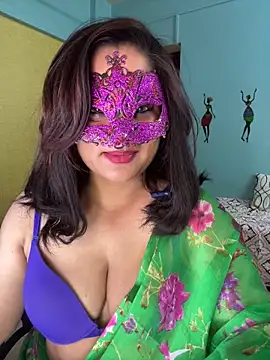 Snapshot of Ayeshaa__25 chatting on February 16, 2025, 12:32 pm Ayeshaa  25 online show from February 16, 2025, 12:32 pm