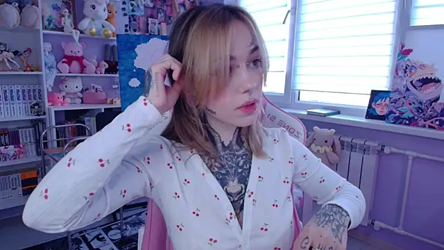 Catharsisi online show from October 1, 2025, 1:26 pm