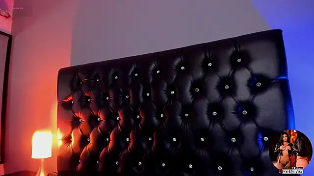 Snapshot of Catty_Foxx chatting on February 26, 2025, 2:05 pm Catty Foxx online show from February 26, 2025, 2:05 pm