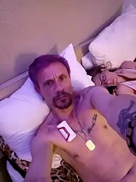 Snapshot of AQuickPhyx chatting on February 26, 2025, 8:39 am AQuickPhyx online show from February 26, 2025, 8:39 am