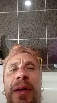 Snapshot of AQuickPhyx chatting on February 14, 2025, 12:30 am AQuickPhyx online show from February 14, 2025, 12:30 am