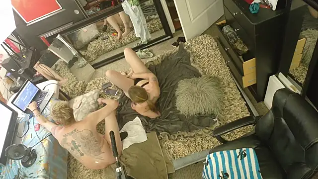 Snapshot of AQuickPhyx chatting on March 16, 2026, 11:51 pm AQuickPhyx online show from March 16, 2026, 11:51 pm