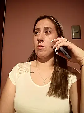 CHARLOTTE 1711 online show from March 10, 2026, 2:37 am