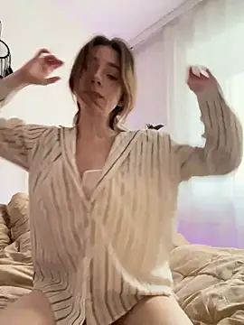 Mary Leaf online show from January 23, 2025, 9:29 am