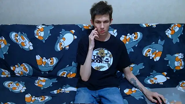 Snapshot of Lester_Broo chatting on June 20, 2026, 10:37 pm Lester Broo online show from June 20, 2026, 10:37 pm