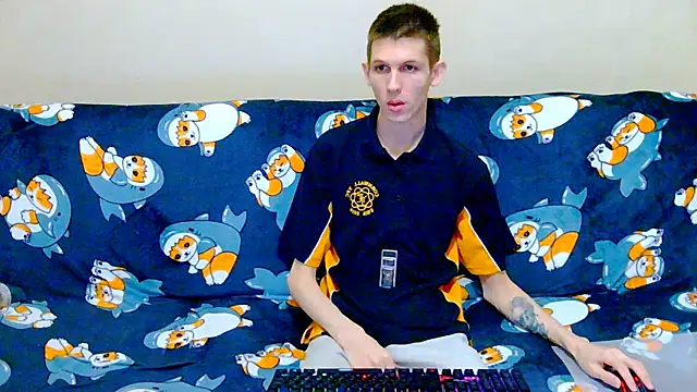 Snapshot of Lester_Broo chatting on December 4, 2025, 9:14 pm Lester Broo online show from December 4, 2025, 9:14 pm