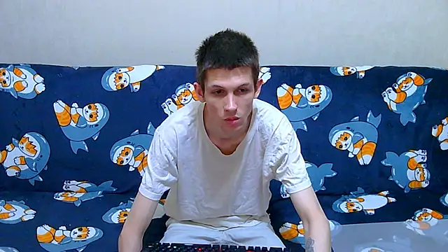 Snapshot of Lester_Broo chatting on May 22, 2026, 7:45 pm Lester Broo online show from May 22, 2026, 7:45 pm