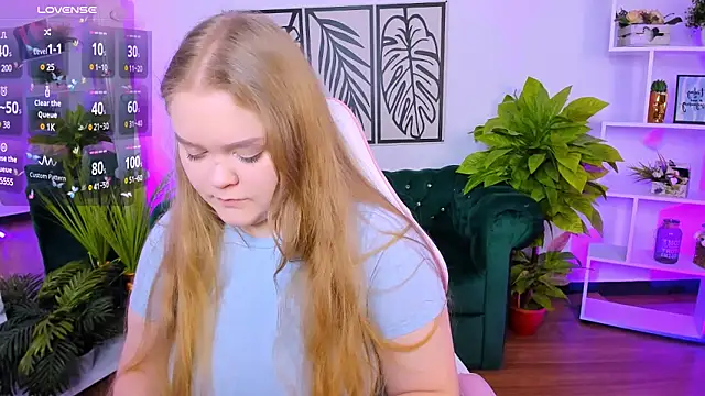 Snapshot of Erica__Alta chatting on March 21, 2025, 9:45 am Erica Alta online show from March 21, 2025, 9:45 am