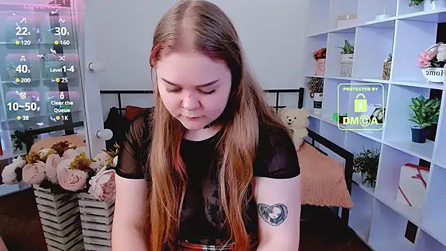 Snapshot of Erica__Alta chatting on November 14, 2025, 7:01 am Erica Alta online show from November 14, 2025, 7:01 am