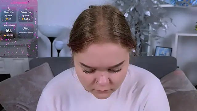 Snapshot of Erica__Alta chatting on December 2, 2025, 6:37 am Erica Alta online show from December 2, 2025, 6:37 am