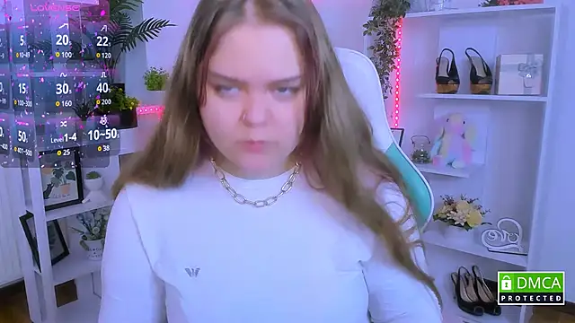 Snapshot of Erica__Alta chatting on December 15, 2025, 6:52 am Erica Alta online show from December 15, 2025, 6:52 am