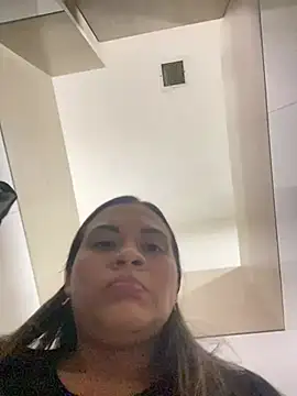 Yessica 832 online show from April 21, 2026, 10:38 pm