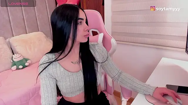 Snapshot of tamy_xoo chatting on October 2, 2025, 6:44 pm tamy xoo online show from October 2, 2025, 6:44 pm