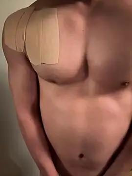 taniy  online show from April 26, 2026, 3:09 pm