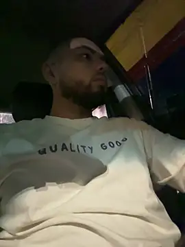 arturguy00 online show from February 23, 2026, 9:54 am