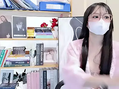 Snapshot of Lush-Office chatting on February 9, 2026, 1:58 am Lush-Office online show from February 9, 2026, 1:58 am